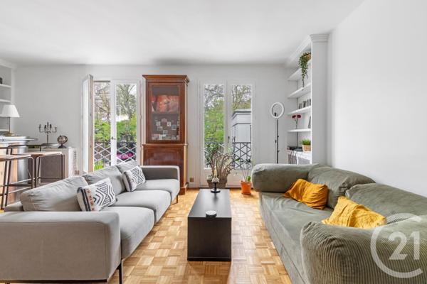 Appartement à vendre  2 pièces - 55,52 m2 PARIS - 75018