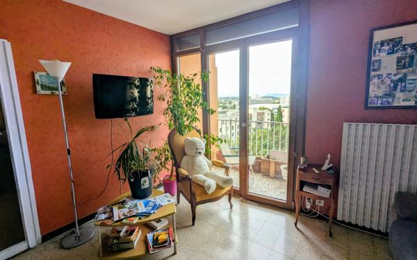 Appartement à vendre    3 pièces • 69 m2 La Valette-du-Var