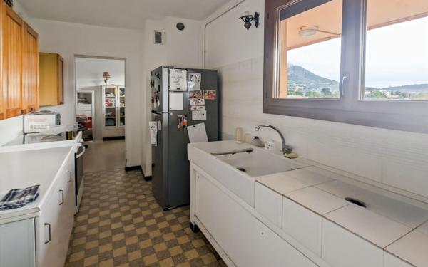 Appartement à vendre    3 pièces • 69 m2 La Valette-du-Var