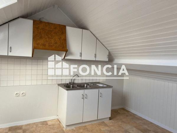 Location Studio 19.26 m² - 18 RUE DES 2 PONTS Cholet 49300