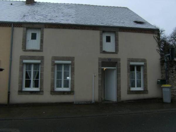 Maison  en centre ville habitable de suite avec cour