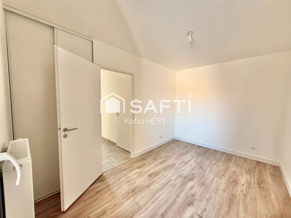 APPARTEMENT AVEC BALCON, CAVE, 2 PARKINGS