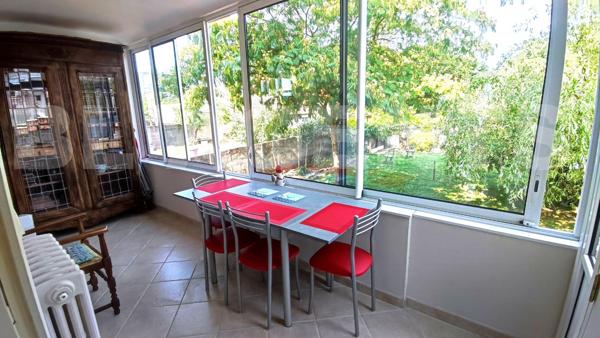 maison calme, 6 pièces , 160 m2 