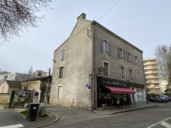 Appartement
                                                                                                                                                                                                                                                                                                                        1 pièce(s)                                                                                                                                                                                                                                                                                                                              19  m²