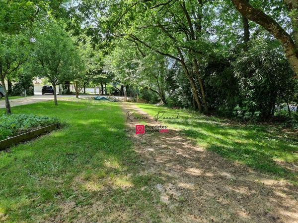 Terrain constructible de 868 m2