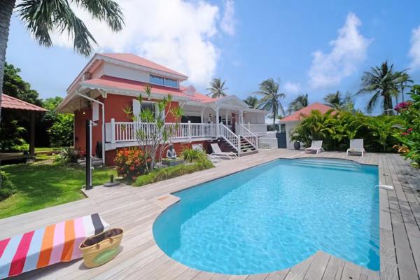 Superbe villa VUE MER avec dépendance T2 et piscine sur plus de 1000 m² de terrain