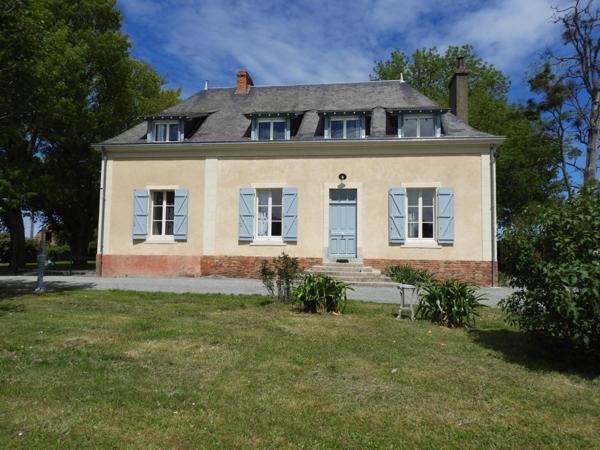 Maison à ECOMMOY, 72220 - 10 pièces 292m²