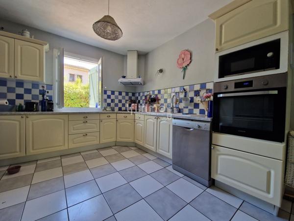 Villa T7 avec piscine, garage et terrain