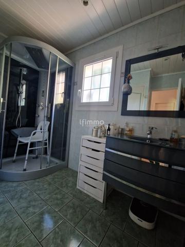 Villa T7 avec piscine, garage et terrain