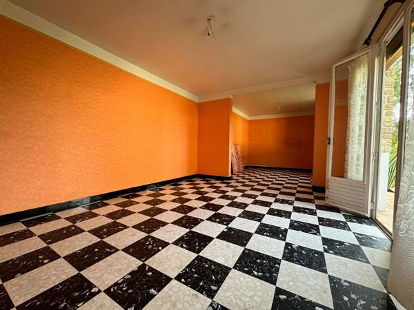 Maison cossue rive gauche