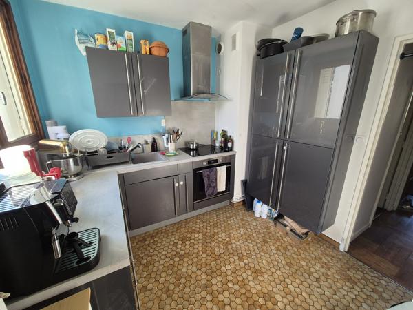 APT 5 PIECES PROCHE CENTRE VILLE ET SECTEUR ILOT DU TISON