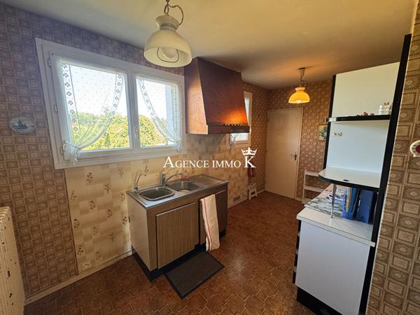 Maison Buxerolles T4 avec sous sol semi enterré. , Buxerolles
