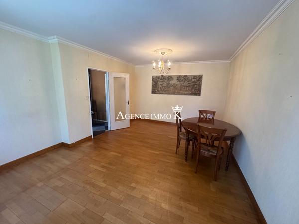 Maison Buxerolles T4 avec sous sol semi enterré. , Buxerolles