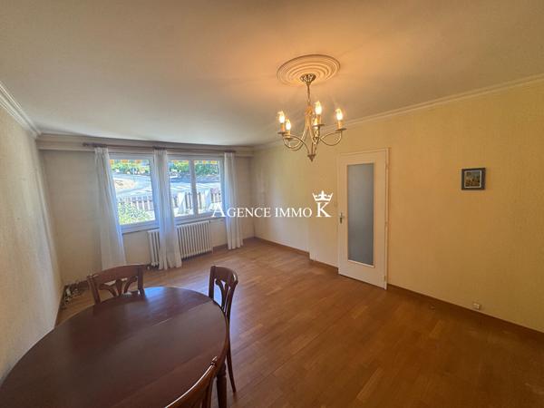 Maison Buxerolles T4 avec sous sol semi enterré. , Buxerolles