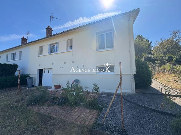Maison Buxerolles T4 avec sous sol semi enterré. , Buxerolles