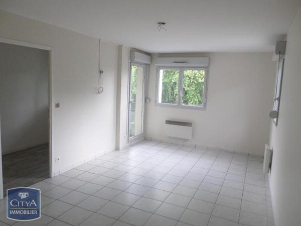 Appartement à louer 2 pièces 50.1m²