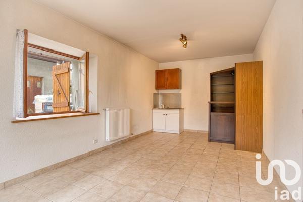 Maison 7 pièces de 150 m² à Saint-Genis-Pouilly (01630)