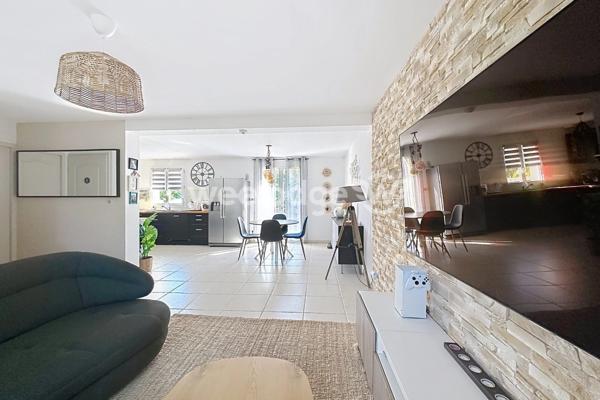 Maison à vendre 5 pièces de 100 m² à Jouy-le-Moutier