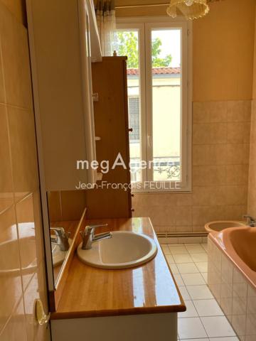 Immeuble à BERGERAC, 24100 - 148m²