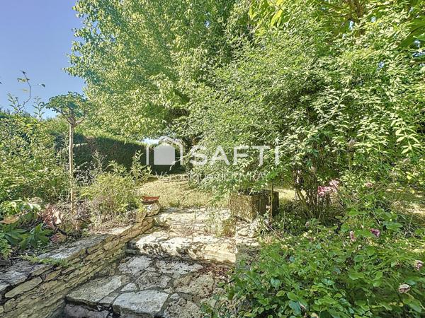 Charmante maison, mitoyenne à deux minutes de Cahors