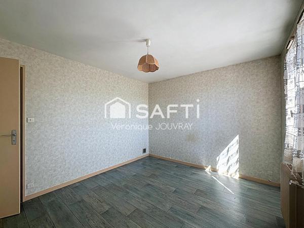 Charmante maison, mitoyenne à deux minutes de Cahors