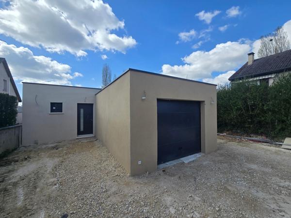 Maison  2026 de plain pied 3ch cuisine équipe