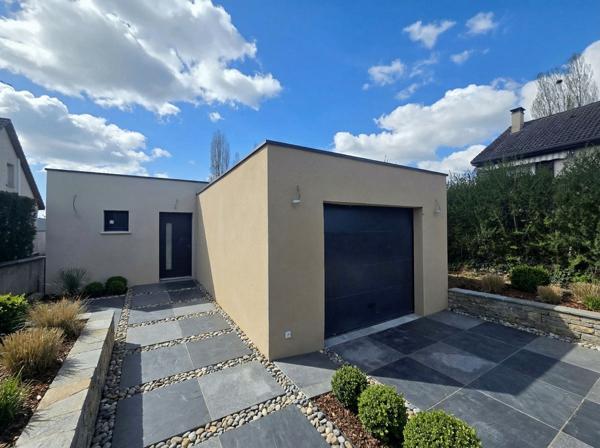 Maison  2026 de plain pied 3ch cuisine équipe