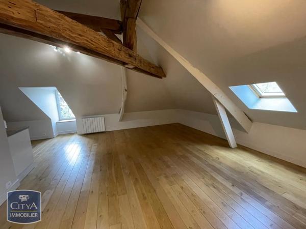 Appartement à louer 2 pièces 29.9m² Blois (41000)