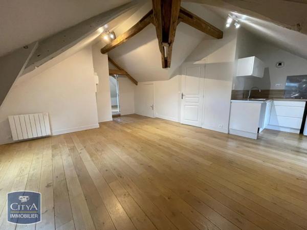 Appartement à louer 2 pièces 29.9m² Blois (41000)