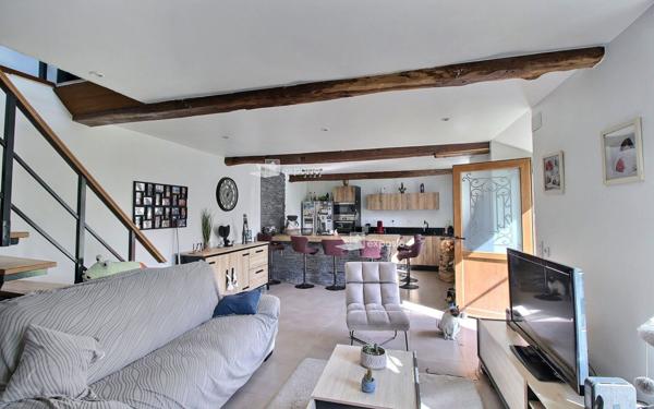 Maison à vendre    5 pièces • 123 m2 Morlaàs