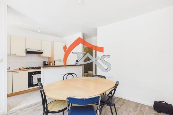Vente                                                      Appartement
                        
                     2 pièces                      27 m2                     à La Valla-en-Gier