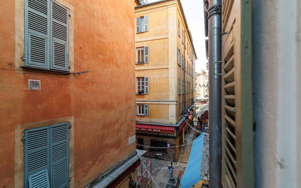 Appartement à vendre    1 pièce • 39,81 m2 Nice