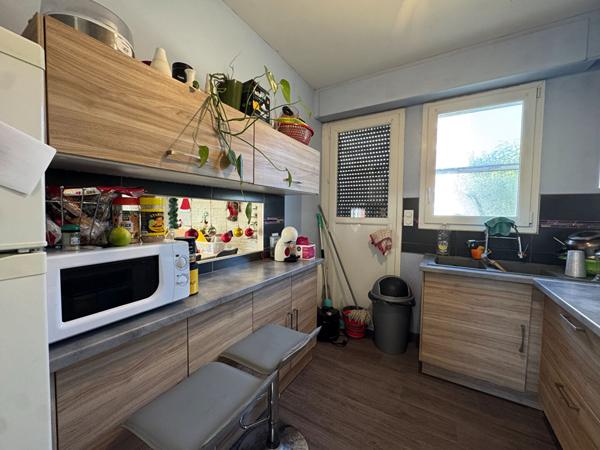 Maison 90m² 3 chambres, 2 garages à proximité des écoles et commerces