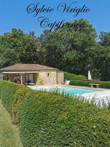 Maison en pierre-6 pièces-4 chambres-piscine chauffée-dépendance-double garage-terrain clos de 18141 m²-BEAUMONTOIS-EN-PERIGORD