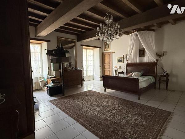 LE CHATEAU D OLONNE Domaine en Pierres