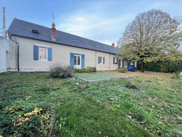 Maison à vendre |  Saint-Germain-du-Puy |  9 pièces | 160 m²