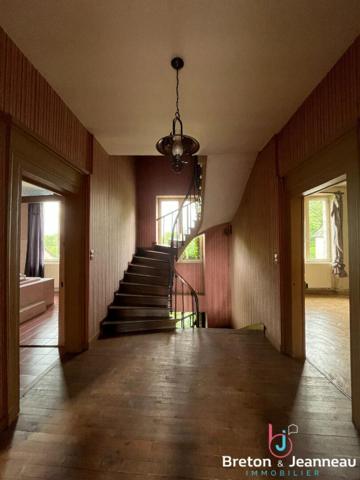 Ancienne maison de maître au coeur de Javron les Chapelles
