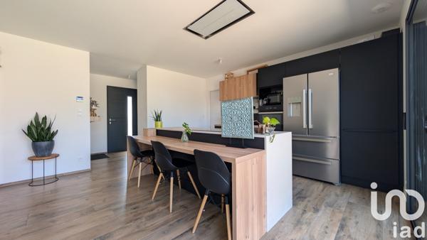 Maison à vendre 7 pièces 153 m² Breuil-Magné