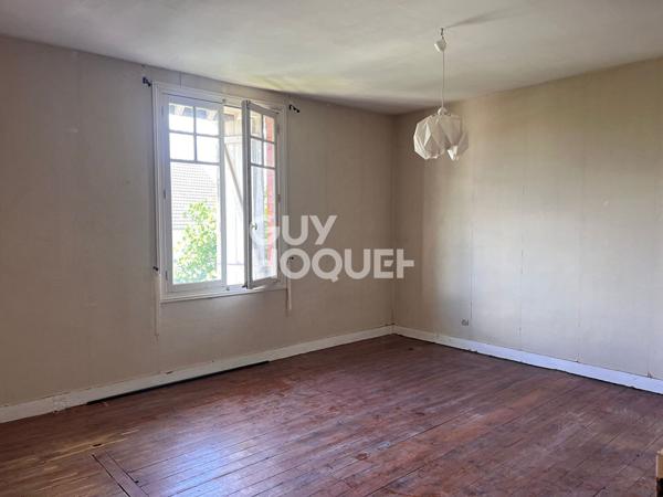 Maison années 20 à vendre à Compiègne - 6 pièces, 130 m², terrain 700 m²