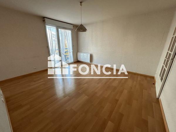 Location Appartement 2 pièces 43.7 m² - RESIDENCE L'YON D'OR La Roche Sur Yon 85000