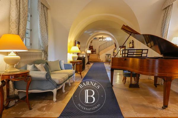Carcassonne, Château 26 Chambres -  3 500 m² à vendre