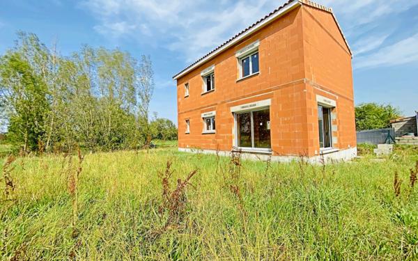 Maison à vendre    5 pièces • 113,50 m2 Longages