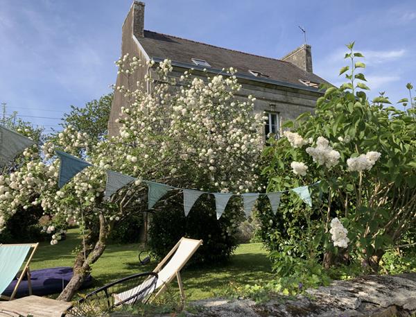 Grande maison bourgeoise en campagne du Rouillen a Ergue-Gaberic