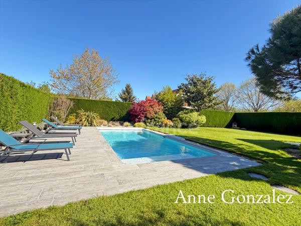 OLIVET SUD, à vendre superbe maison familiale de plus de 200 m2 avec maison d'amis et piscine chauffée dans un environnent calme et privilégié -