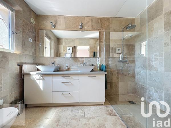 Maison à vendre 4 pièces 175 m² Montauroux