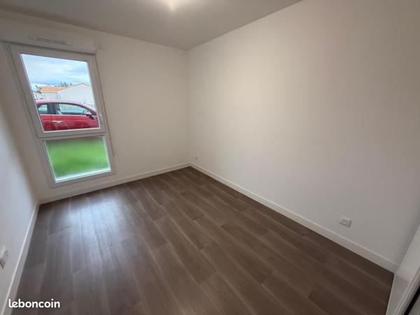 Location Appartement T3 avec terrasse et parking - POITIERS