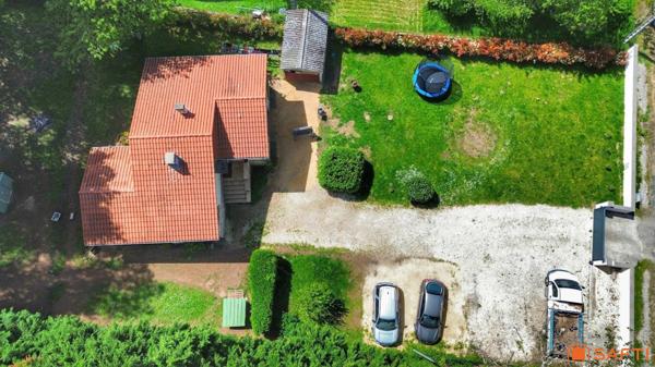 Maison de 85 m² rénovée, fonctionnelle et économe en énergie sur 1 440 m² de terrain