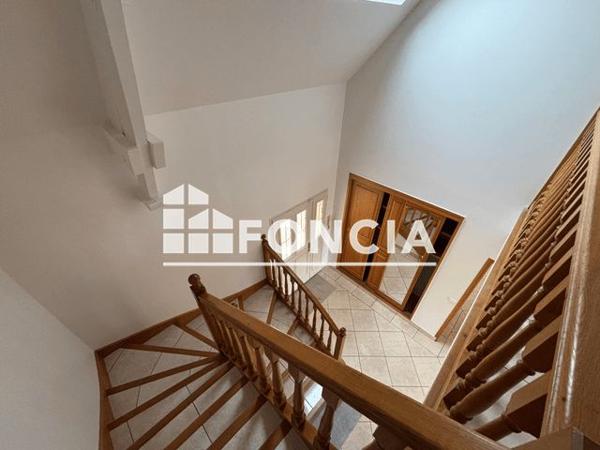 Location Maison 8 pièces 216 m² - 30 RUE DE VILLENEUVE Maurepas 78310