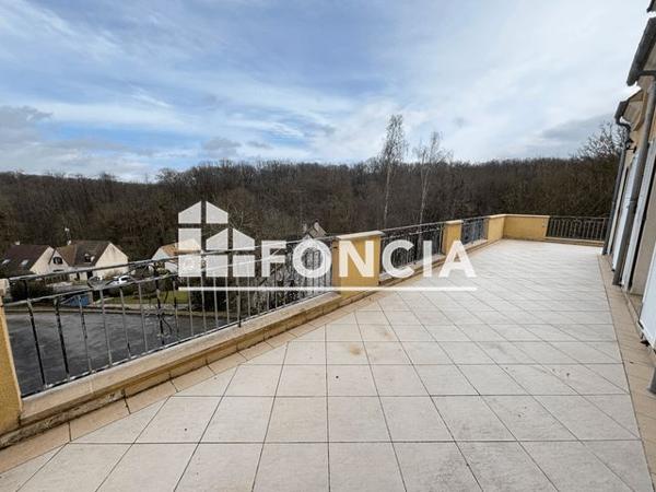 Location Maison 8 pièces 216 m² - 30 RUE DE VILLENEUVE Maurepas 78310