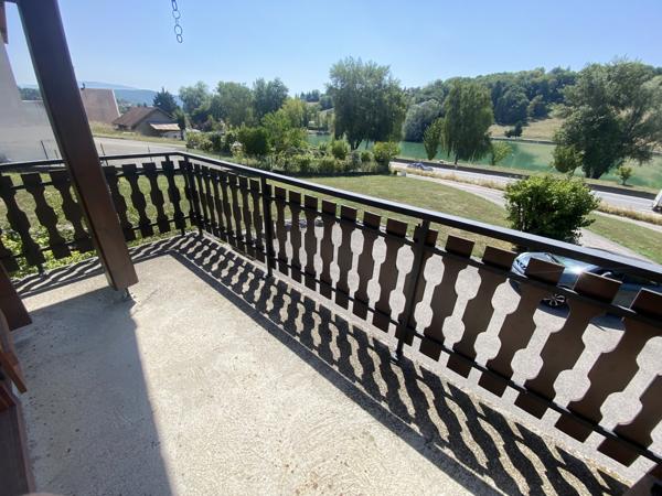 Chalet avec vue panoramique sur le lac de La Balme